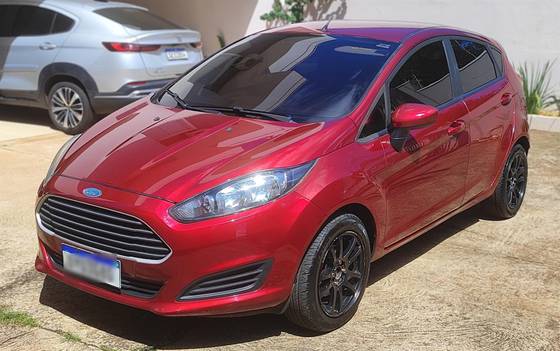 FORD FIESTA 1.5 S HATCH 16V FLEX 4P MANUAL FORD FIESTA 1.5 S HATCH 16V FLEX 4P MANUAL